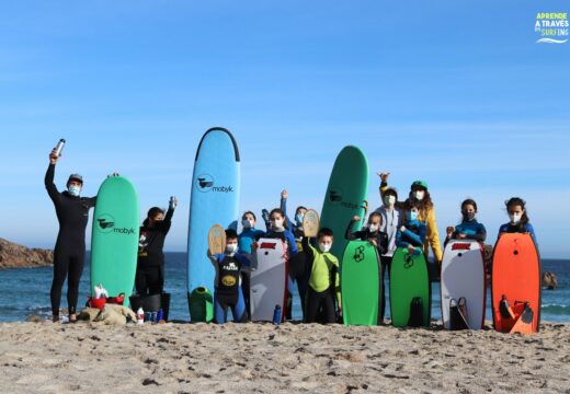 Remata a primeira experiencia de “Aprende co Surfing” en Camariñas